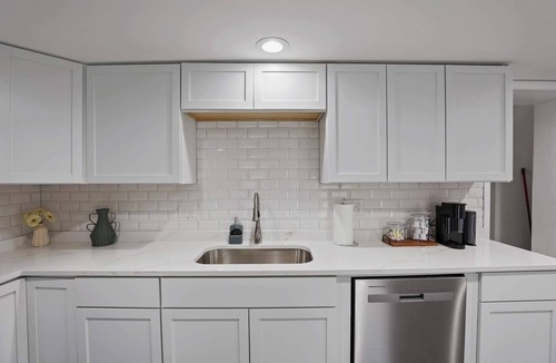 Berwyn House | Spacious 5BR 2BA Berwyn Home