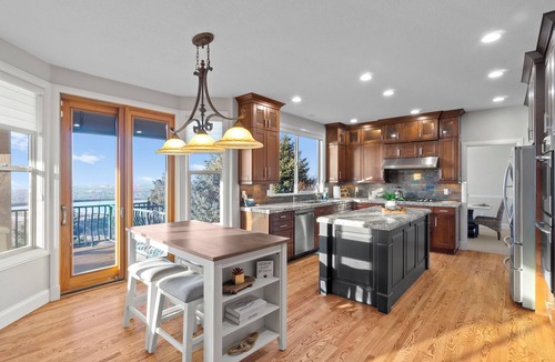 Draper House | Spacious 5BR Draper Retreat Mountain Views + Near Ski Resorts