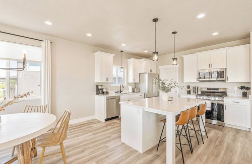 Eagle Mountain House | Spacious 5BR Home w/Private Theater, 2 Kitchens & Golf Views