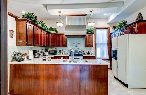 Wichita House | Spacious 7-bedroom, 4 bathroom house with WiFi and new HVAC in wonderful Wichita