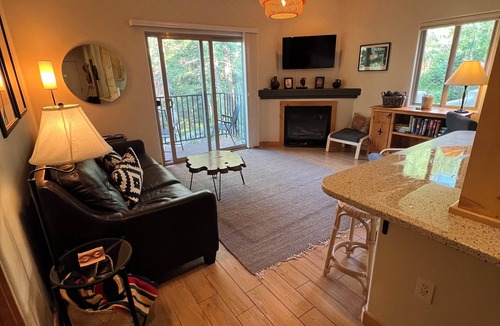 Taos Ski Valley Condo | Spacious 800 sqf 2-bedroom condo 1.5 miles away from lift 1 at Taos Ski Valley!