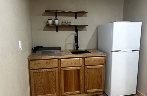 Sturgis Cabin | Spacious Cabin with Fire Pit, Perfect for a Family Getaway to Custer State Park