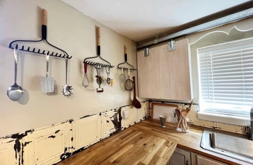 Questa House | Spacious cozy home, minutes from adventure both in Red River & Taos.