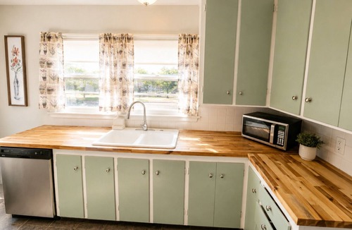 Cheyenne House | Spacious Duplex that is pet friendly