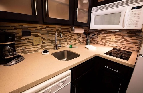 Gateway Hotel | Spacious Good-Value Accommodation! Close to Walnut Creek Greenbelt, w/Pool!