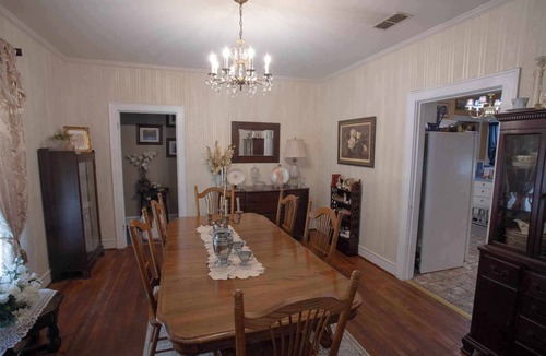 Springhill House | Spacious Historic 1940's Restored Home
