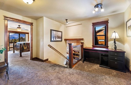 Estes Park House | Spacious Home Close to Lake Estes Close to Downtown