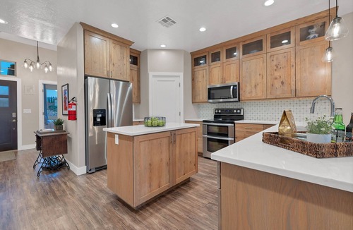 La Verkin House | Spacious Home with Hot Tub & Splash Pad Near Zions