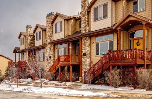Bear Hollow Village House | Spacious & Updated - Family-Friendly Home w/ Private Hot Tub & Shared Pool