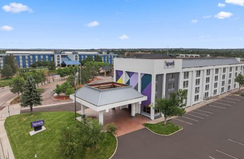 Briargate Hotel | Spark by Hilton Colorado Springs I 25 Central