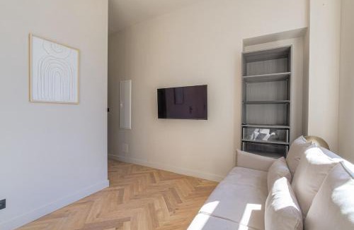 Ecully Apartment | Splendide studio, terrasse ensoleillée, Ecully
