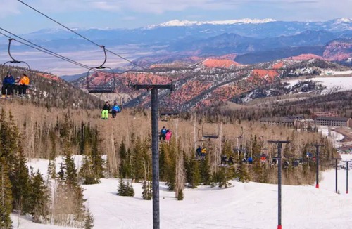Cedar City House | Spring Time Adventures!