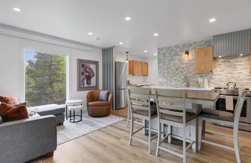 Moose Wilson Road Apartment | Spruces 11