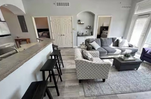 Manhattan Condo | Stadium View Condo in wonderful Manhattan