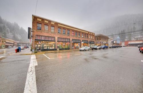 Wallace House | Steps to Shops & Dining: Historic Dtwn Wallace Gem