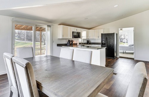 Holt House | Steps to Winery! Updated Farmhouse in Holt