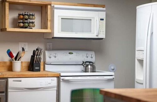 Washington Terrace Apartment | Strawberry Peaks Ogden 6 guests