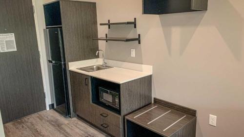 North Platte Hotel | Studio 6 North Platte, NE - East