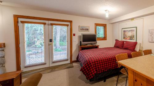 Sun Peaks Apartment | Studio Apartment