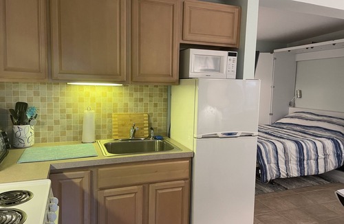 Hampton Bays Apartment | Studio on Tianna Bay (Memorial Day - Labor Day)