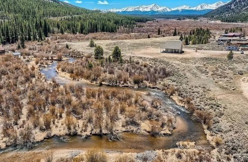 Leadville Cabin | Stunning 1 acre lot on Arkansas River