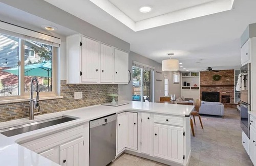 Littleton House | Stunning Family Home —Mountain & Golf Course Views