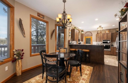 Pole Creek Meadows House | Stunning Mountain Retreat W/Views|Private Hot Tub