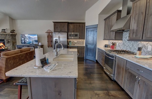River Run House | Stylish Mountain Townhome | Hot Tub | River Run