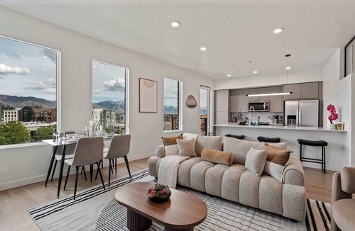 People's Freeway Apartment | Stylish SLC Getaway 2-Bed, 2-Bath with Balcony
