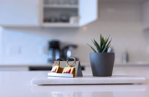 Sugar House Apartment | Sugarhouse-1BR 1BA Great Views!