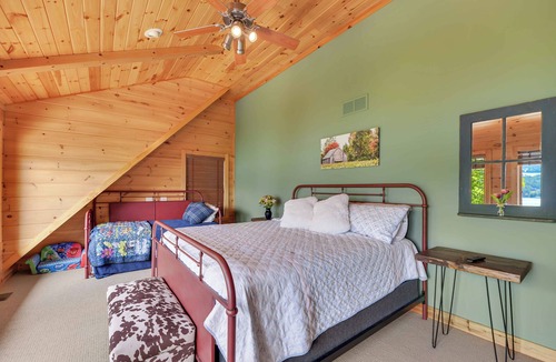 Holcomb House | Summer Wind: Luxury on Canandaigua Lake