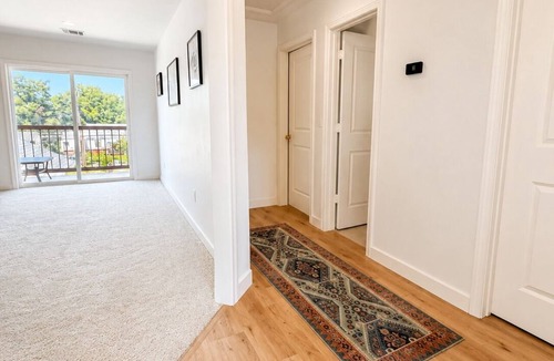 Broken Arrow House | Summit Nocturne - Large 4 Bedroom 3 Bath House in Rose District Downtown