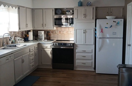 Kansas City House | Sunny Lane - Nice & Centrally Located