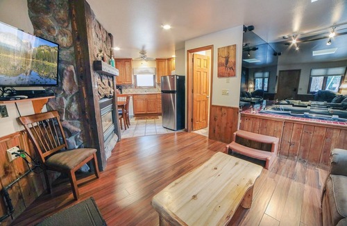Estes Park Cabin | Sunnyside Knoll: 5 1 Bedroom Cabin