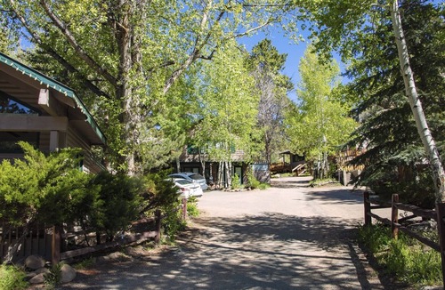 Estes Park Cabin | Sunnyside Knoll: 5 1 Bedroom Cabin