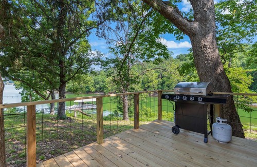 Jay House | Sunset Island Cottage.Your Private Island on Grand Lake!