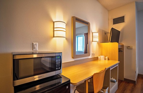 Sidney Hotel | Super 8 by Wyndham Sidney NE