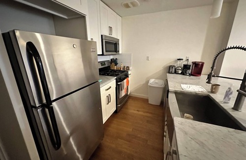 Bushwick Apartment | Super Hosted Brooklyn Flat near the L Train