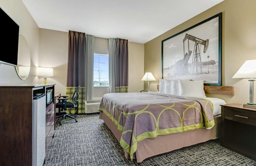 Owasso Hotel | SureStay Plus Hotel by Best Western Owasso Tulsa North