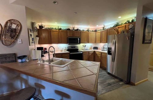 Breckenridge Condo | Swan River Condo w/Hot Tub & Fireplace