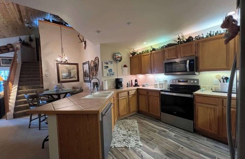 Breckenridge Condo | Swan River Condo w/Hot Tub & Fireplace