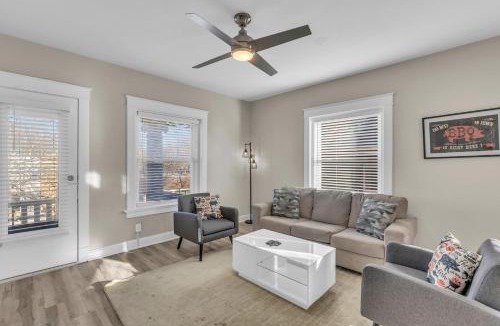 South Hyde Park Apartment | Sweet and Saucy Kansas City