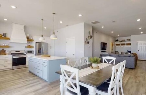 Watertown Condo | Sweet Martini on Lake Kampeska