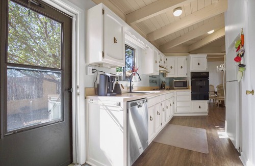 Taos House | Taos Pine Home - A/C - Hot Tub - Private Courtyard - Prime Location