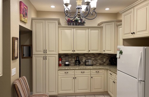Pueblo House | Tara House — Historic Charm, Executive Comfort, Minutes from Downtown