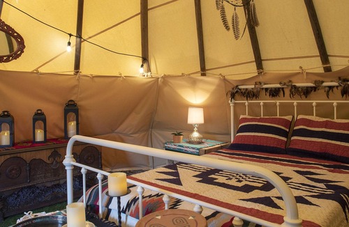 Chromo RV Rental | Tepee-Traditional-Shared Bathroom-Mountain View-Peak Tepee
