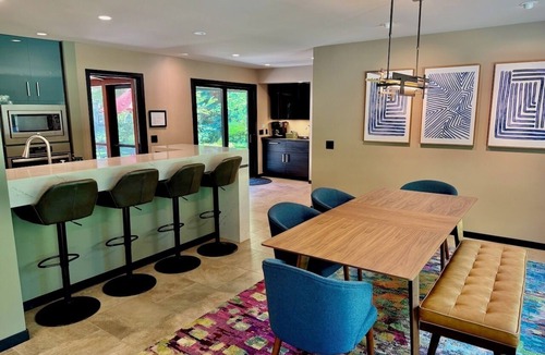 Douglas House | The Blue Moon — Mid-century modern near the shore