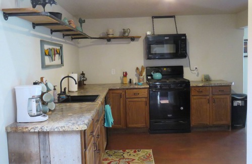 Manhattan House | the Bunkhouse - just 5 minutes from downtown Manhattan