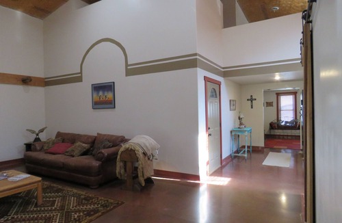Manhattan House | the Bunkhouse - just 5 minutes from downtown Manhattan