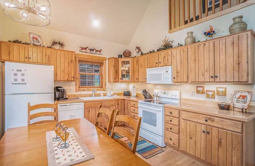 Estes Park Cabin | The Cabin Experience! Views, fireplace, deck!